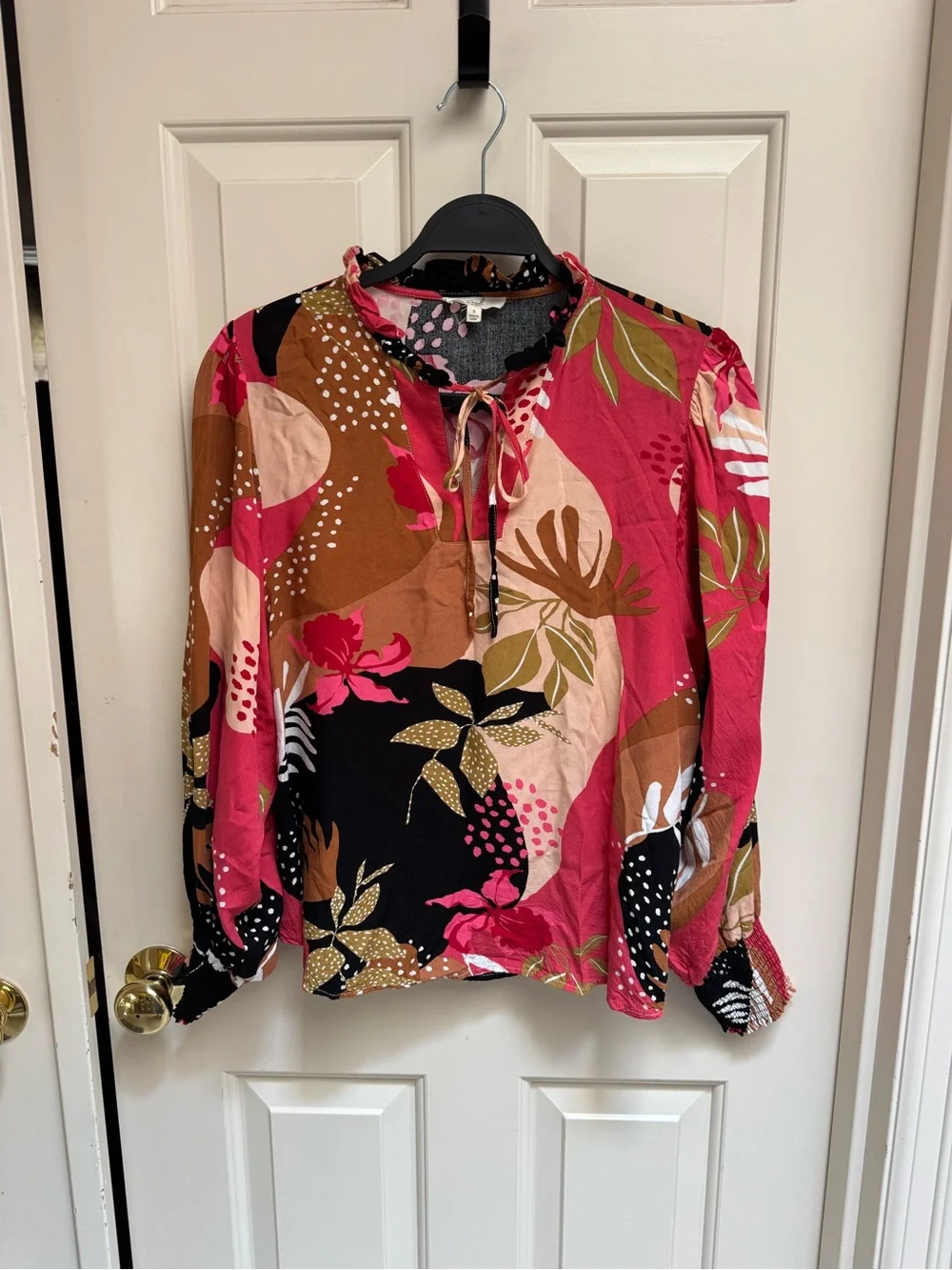 Easel Pink Top Floral Pattern